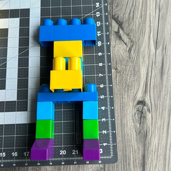 Mega Bloks Brick Building Stem Toy 110 pieces - Picture 9 of 11